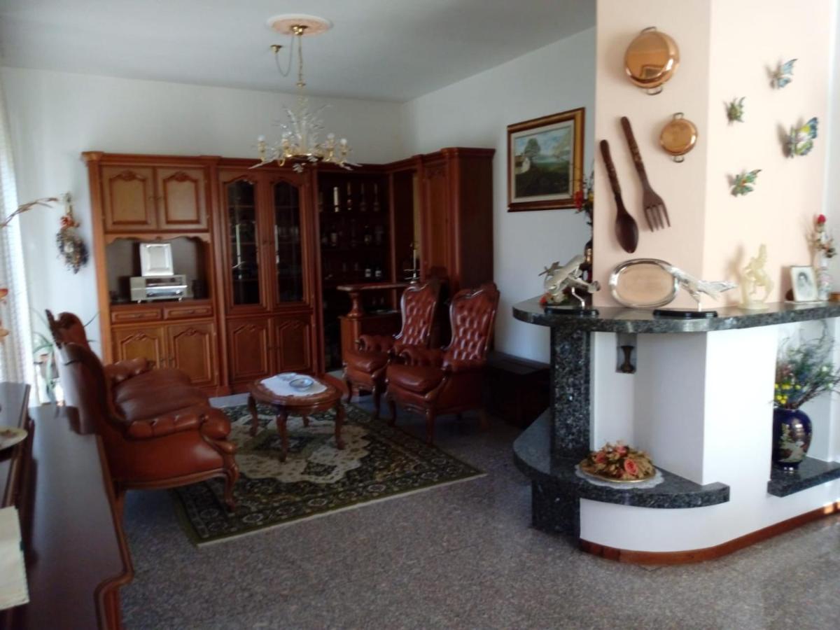 Da Terry Bed & Breakfast Vergiate Luaran gambar
