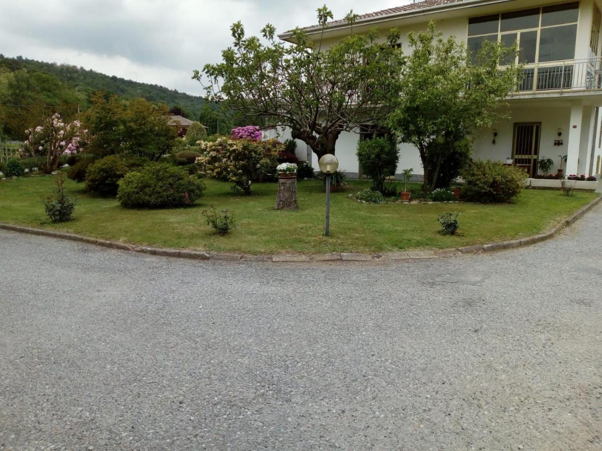 Da Terry Bed & Breakfast Vergiate Luaran gambar